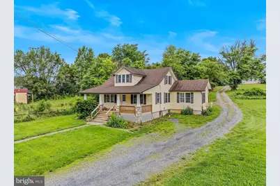 9434 Winchester Avenue, Bunker Hill, WV 25413 - Photo 3