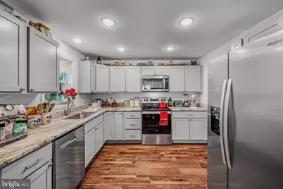 9434 Winchester Avenue, Bunker Hill, WV 25413 - Photo 11