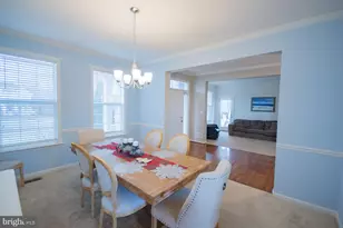 725 Holland Dr, Martinsburg, WV 25403 - Photo 9