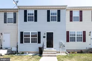 24 Sanford Dr, Bunker Hill, WV 25413 - Photo 1