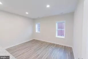 215 W King St, Martinsburg, WV 25401 - Photo 15