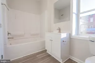 215 W King St, Martinsburg, WV 25401 - Photo 17