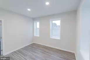 215 W King St, Martinsburg, WV 25401 - Photo 9