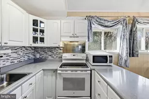 139 Hemlock Ln, Gerrardstown, WV 25420 - Photo 19