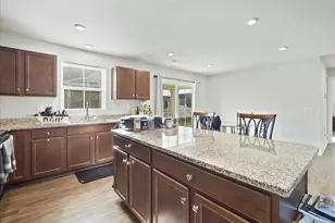 16 Opulent Ct, Hedgesville, WV 25427 - Photo 9