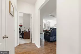 213 Chesterfield Dr, Falling Waters, WV 25419 - Photo 37