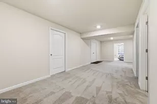 213 Chesterfield Dr, Falling Waters, WV 25419 - Photo 55