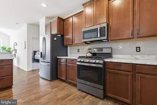 213 Chesterfield Dr, Falling Waters, WV 25419 - Photo 17