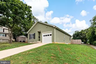 212 Strine Ave, Martinsburg, WV 25404 - Photo 1