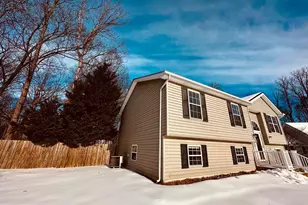 385 Longwood, Bunker Hill, WV 25413 - Photo 3