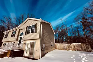 385 Longwood, Bunker Hill, WV 25413 - Photo 5