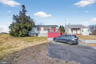 710 Porter Ave, Martinsburg, WV 25401 - Photo 1