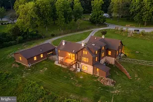 325 Saddlebred Dr, Hedgesville, WV 25427 - Photo 5