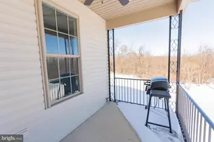 528 Delmar Orchard Rd, Martinsburg, WV 25403 - Photo 17