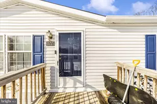 122 Pauls Pl, Falling Waters, WV 25419 - Photo 39