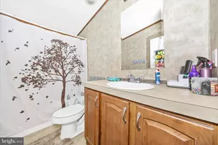 122 Pauls Pl, Falling Waters, WV 25419 - Photo 7