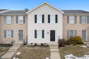 16 Chalk Ln, Inwood, WV 25428 - Photo 1