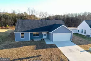 180 Sanibel Wy, Martinsburg, WV 25405 - Photo 1