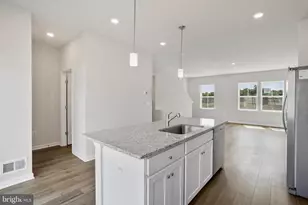 131 Kinkade Ct, Martinsburg, WV 25403 - Photo 9