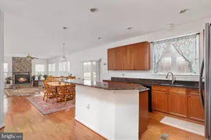 25 Lilburn Dr, Bunker Hill, WV 25413 - Photo 11