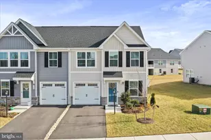 158 Bibury St, Martinsburg, WV 25405 - Photo 1