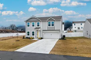 154 Diving Scaup Rd, Hedgesville, WV 25427 - Photo 3