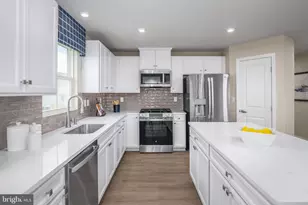 1750 Alice Springs Dr, Martinsburg, WV 25403 - Photo 5