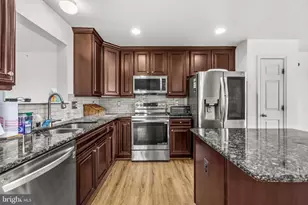 31 Wayside Ct, Falling Waters, WV 25419 - Photo 11