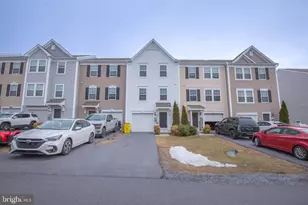 440 Rumbling Rock Rd, Hedgesville, WV 25427 - Photo 1