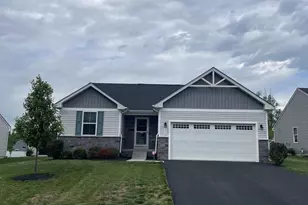115 Koala Cir, Martinsburg, WV 25403 - Photo 1