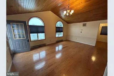 8509 Winchester Avenue, Inwood, WV 25428 - Photo 9