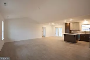 127 Thoroughbred Ter, Martinsburg, WV 25404 - Photo 3