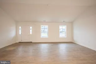 127 Thoroughbred Ter, Martinsburg, WV 25404 - Photo 13