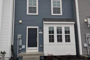 21 Scrub Pne Ct, Bunker Hill, WV 25413 - Photo 1