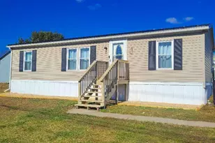 287 Royal Crest Dr, Martinsburg, WV 25401 - Photo 1