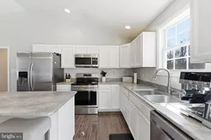 140 Basin Dr, Inwood, WV 25428 - Photo 9