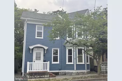 211 S Maple Avenue, Martinsburg, WV 25401 - Photo 1