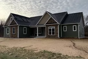 269 Stormfield Dr W, Martinsburg, WV 25404 - Photo 5