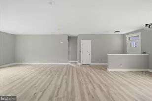 831 Avanti Dr, Bunker Hill, WV 25413 - Photo 5