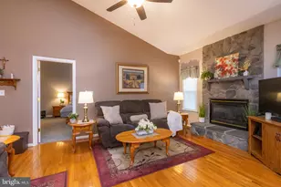 540 Hogan Dr, Martinsburg, WV 25405 - Photo 15