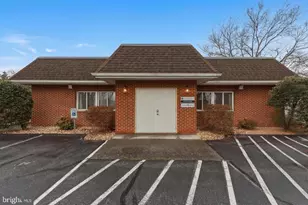 1008 Winchester Ave, Martinsburg, WV 25401 - Photo 1