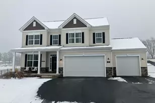 119 Sussex Dr, Falling Waters, WV 25419 - Photo 1