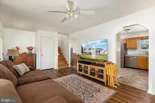 302 Montana Ct, Bunker Hill, WV 25413 - Photo 7