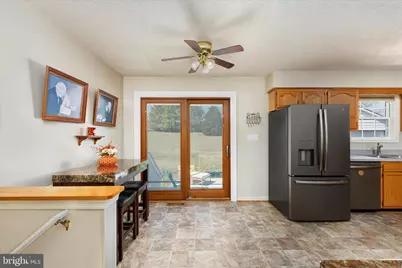 302 Montana Court, Bunker Hill, WV 25413 - Photo 9