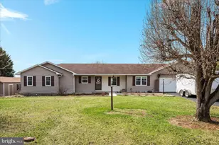 290 Larian Dr, Bunker Hill, WV 25413 - Photo 31