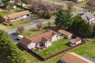 290 Larian Dr, Bunker Hill, WV 25413 - Photo 45