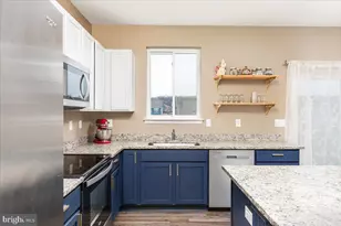 294 Aylesbury Ln, Martinsburg, WV 25403 - Photo 3