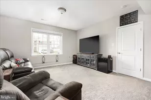 330 Pochards Ct, Martinsburg, WV 25403 - Photo 17