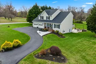 17 Renaissance Dr, Martinsburg, WV 25403 - Photo 9