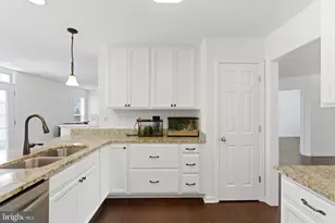 651 Aqueduct Ave, Martinsburg, WV 25404 - Photo 15